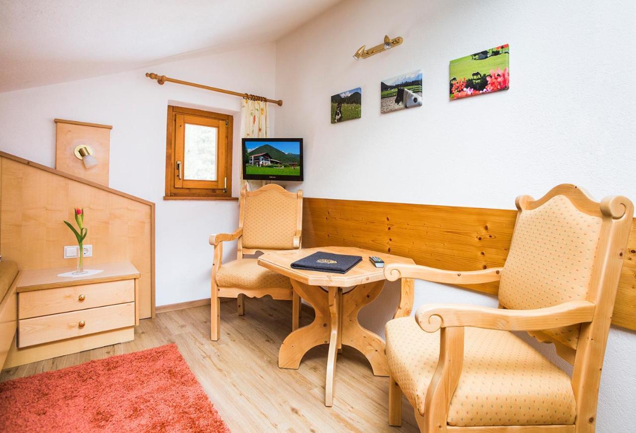 Gaestehaus Fitsch Obsteig Exterior photo